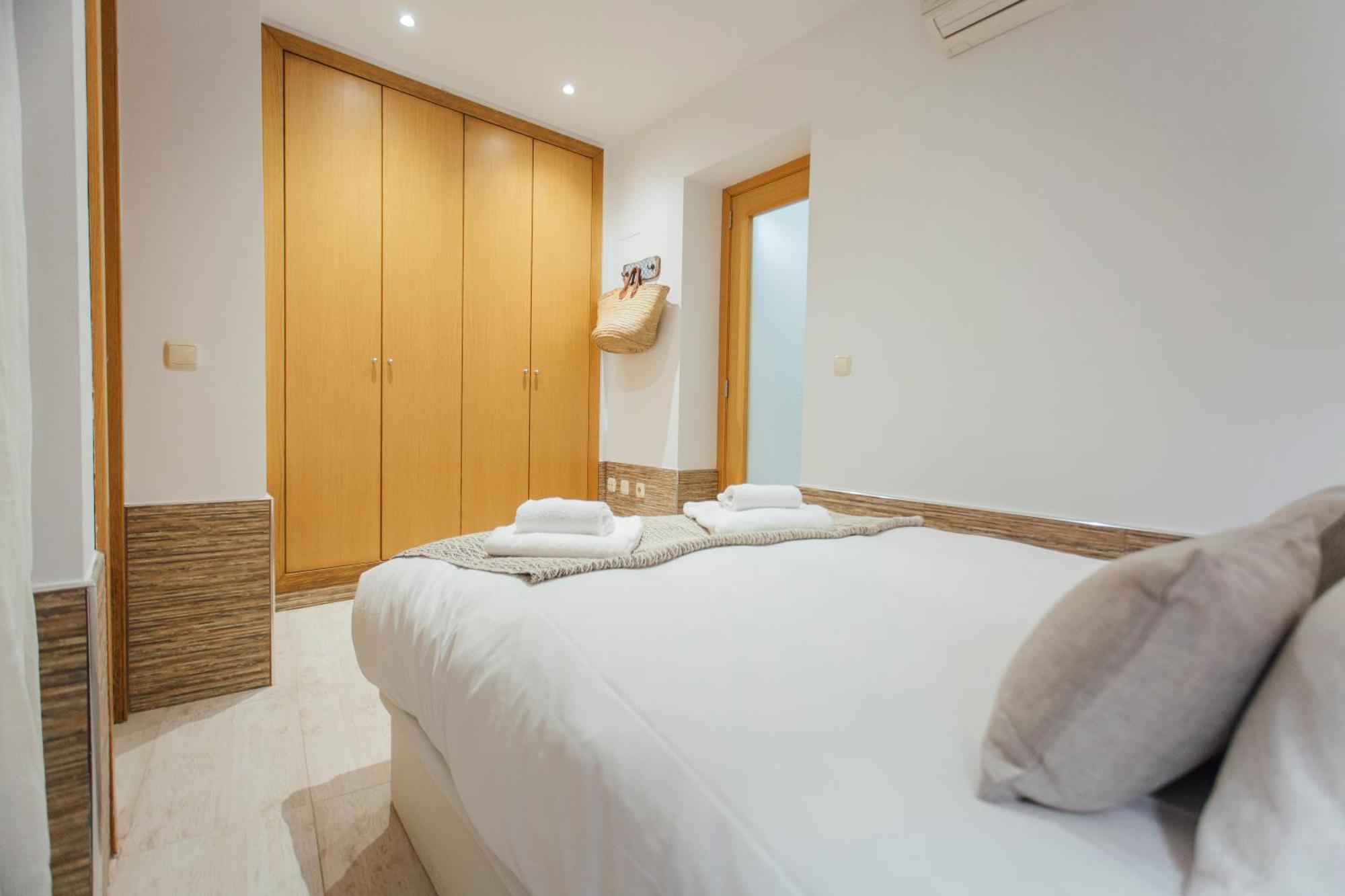Ferienwohnung Beautiful And Cozy- 1Bd 1Bth- Arenal Center Sevilla Exterior foto
