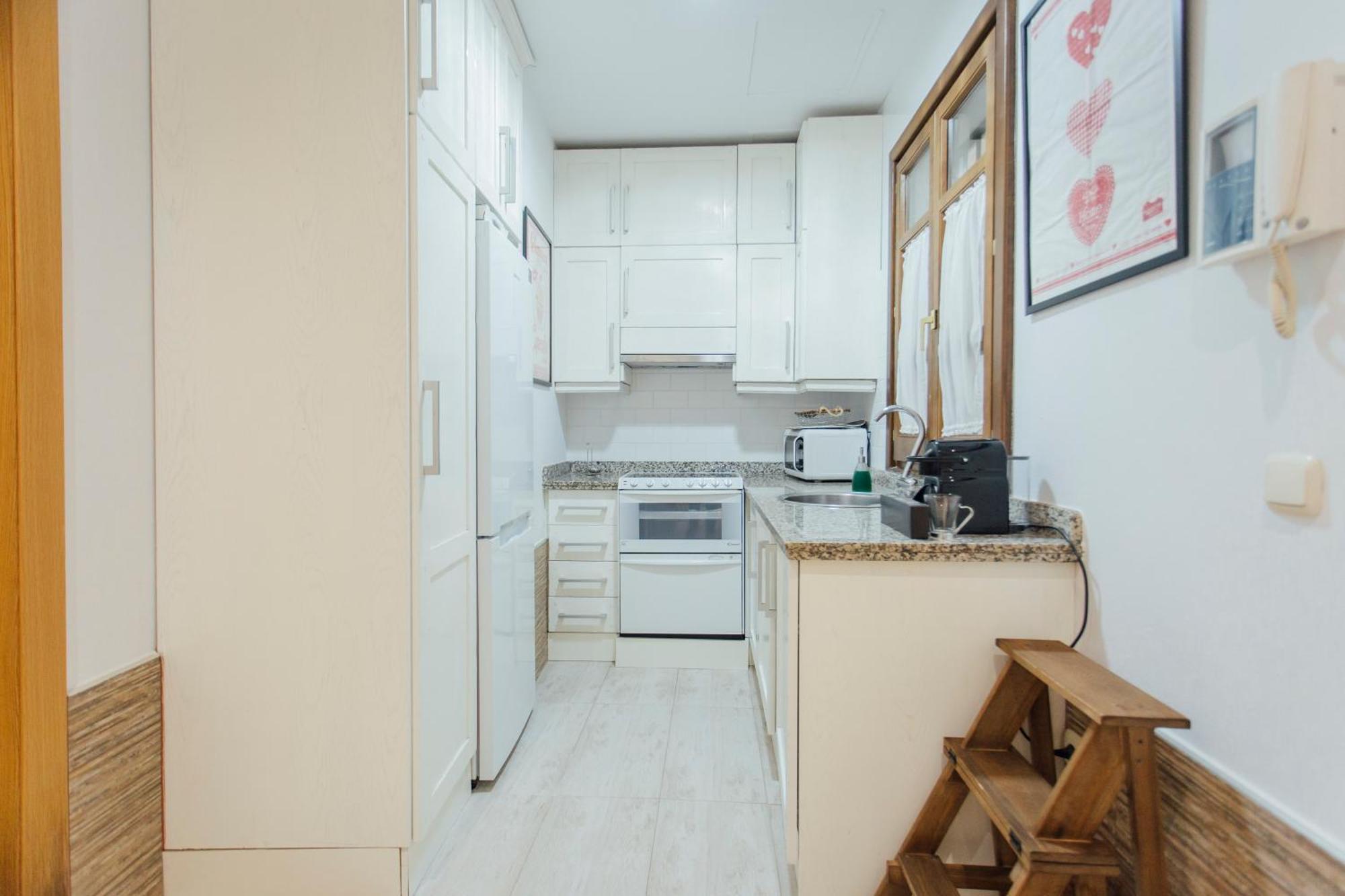 Ferienwohnung Beautiful And Cozy- 1Bd 1Bth- Arenal Center Sevilla Exterior foto