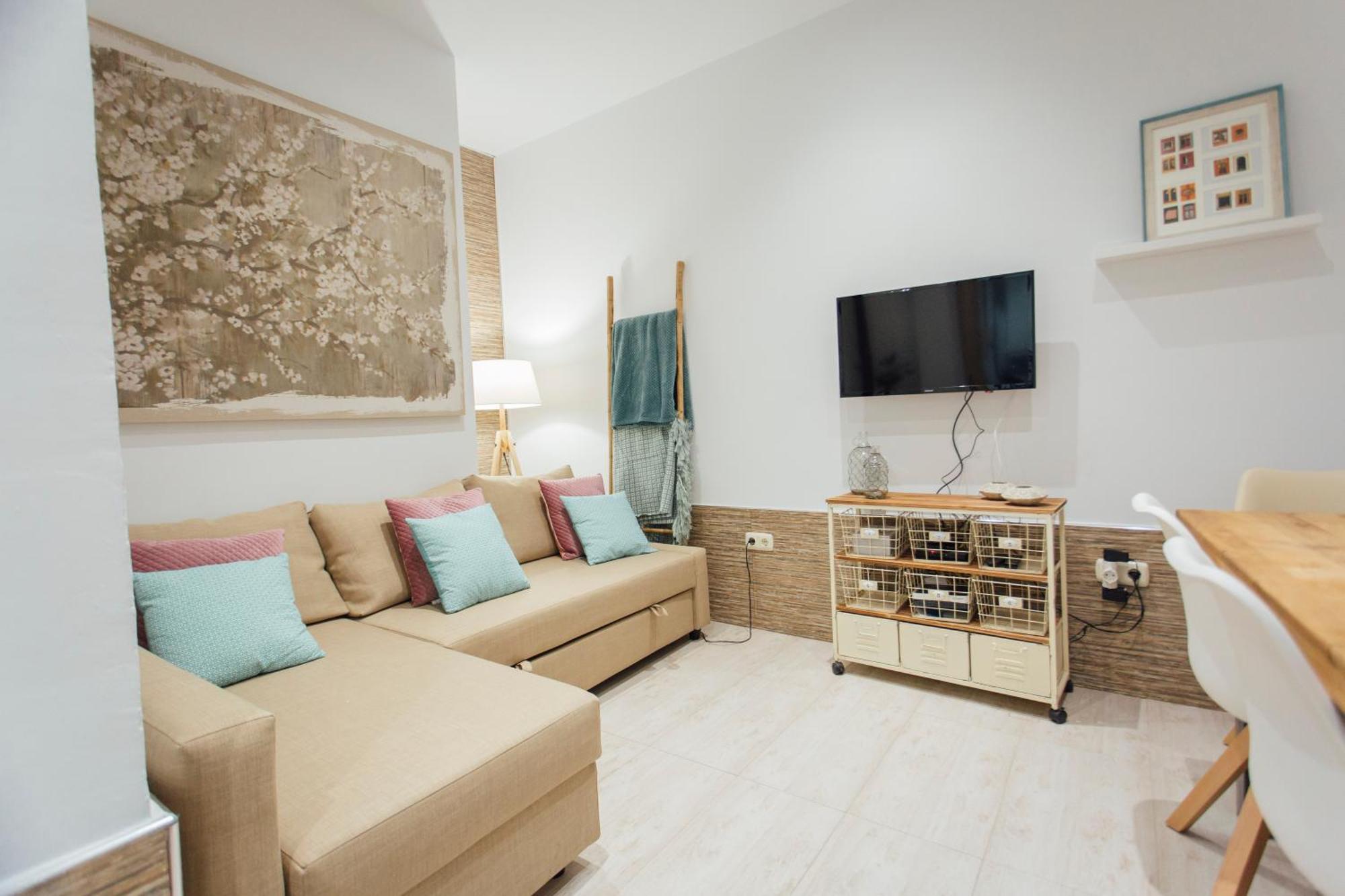Ferienwohnung Beautiful And Cozy- 1Bd 1Bth- Arenal Center Sevilla Exterior foto