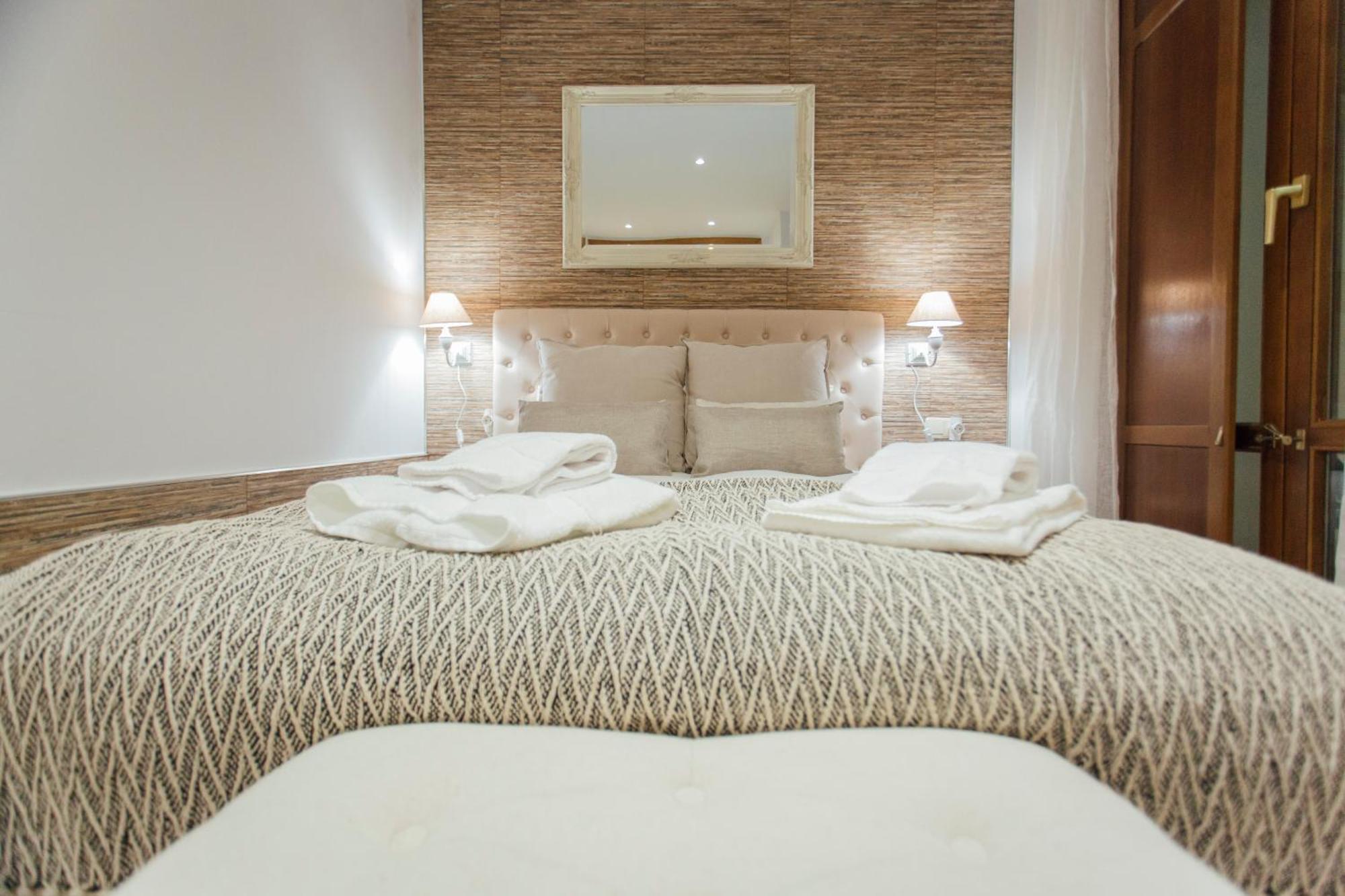 Ferienwohnung Beautiful And Cozy- 1Bd 1Bth- Arenal Center Sevilla Exterior foto